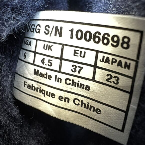 UGG Classic Short Swarovski Crystal Bow Boot Blue Suede Women 6 Sheepskin Cozy - Picture 14 of 16